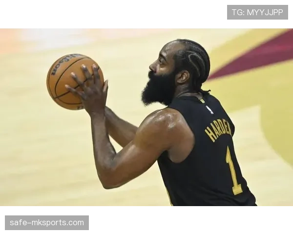 雷霆残阵轰21记三分终结骑士七连胜 哈登20+9难救主